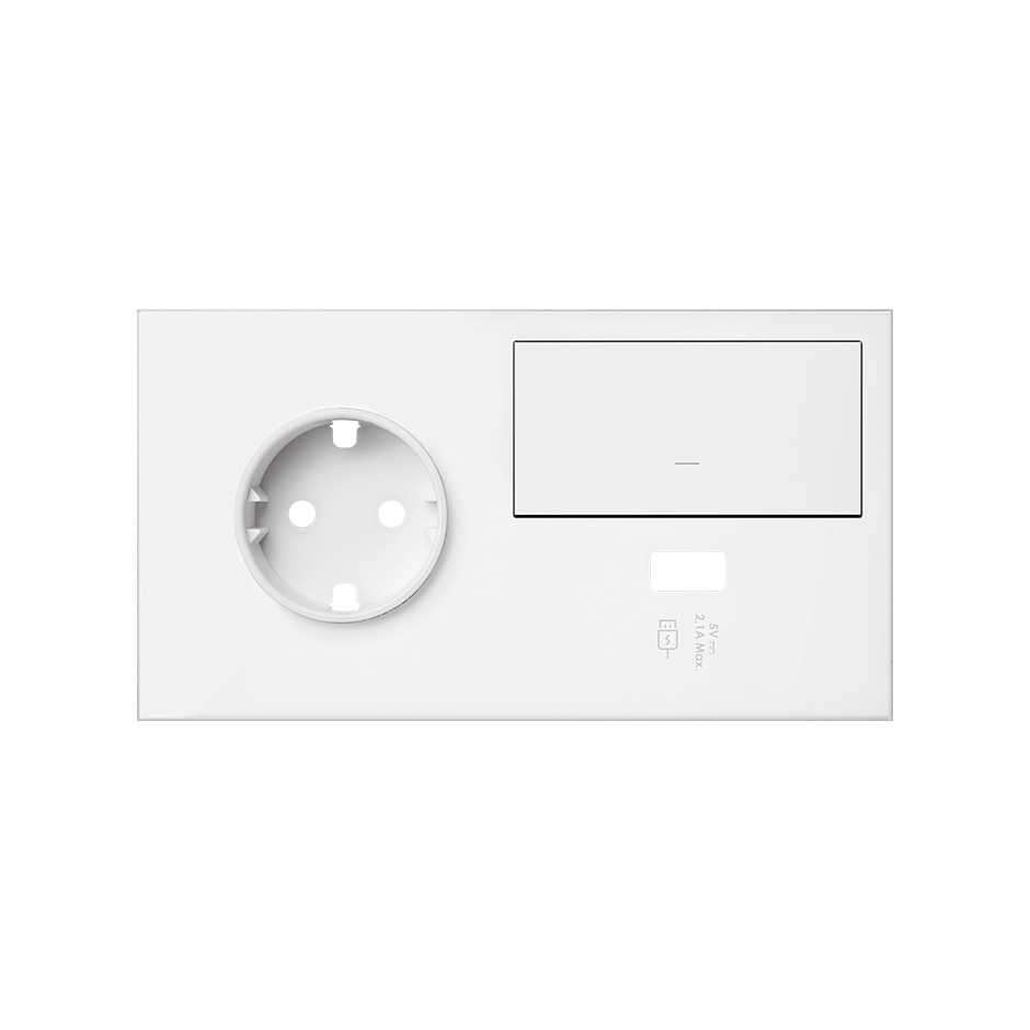 Simon 100 Белый матовый  Кит 2 поста, фронт. Накладка на 1 розетку Schuko (справа) + 1 з/у USB SC + 1 клавиша выключателя